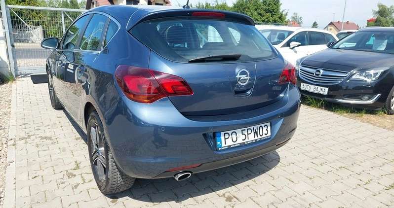 Opel Astra cena 23900 przebieg: 213730, rok produkcji 2010 z Kazimierza Wielka małe 781